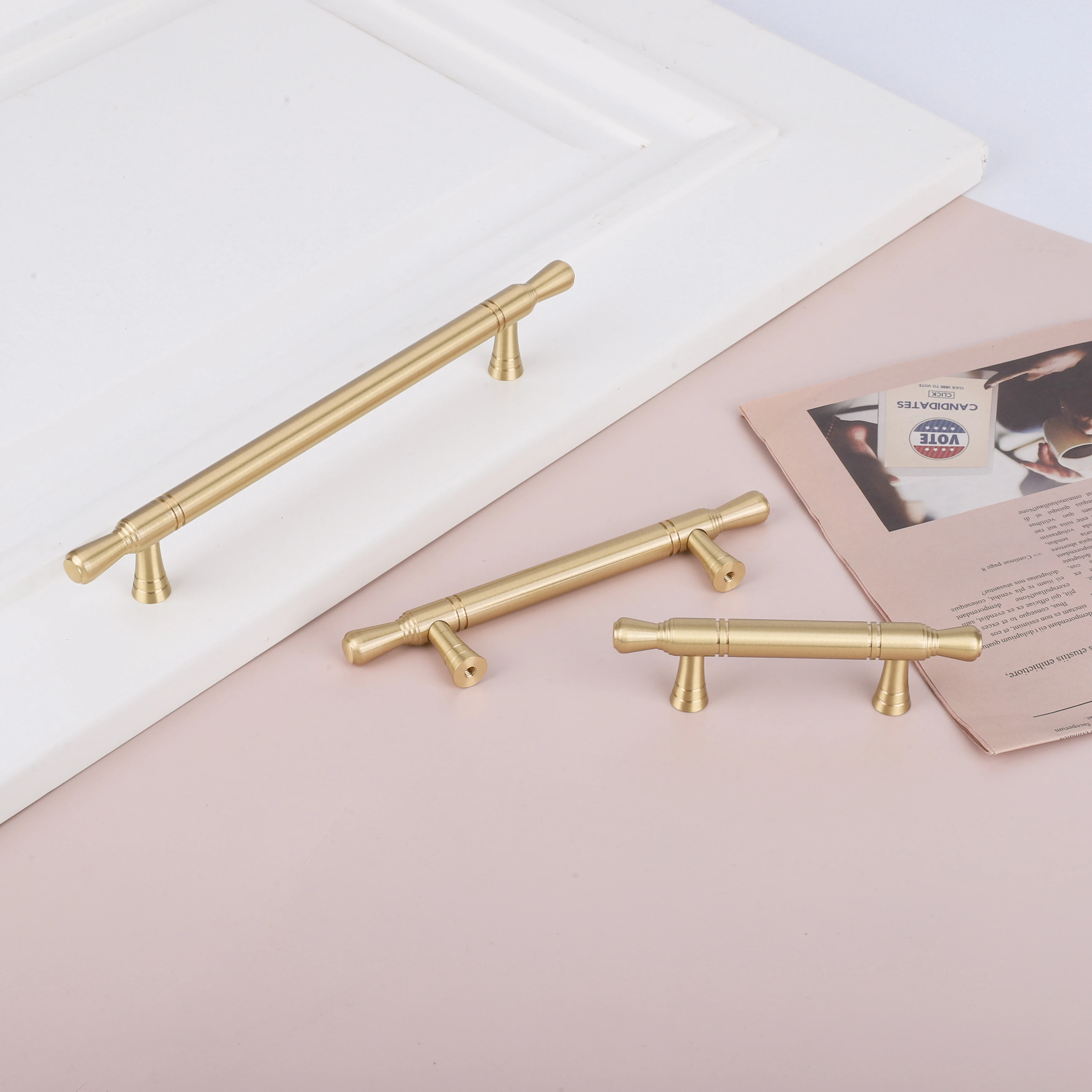 Luxury Hardware Wholesale Wall Cupboard Drawer Furniture Bar Pulls Handles For Furniture