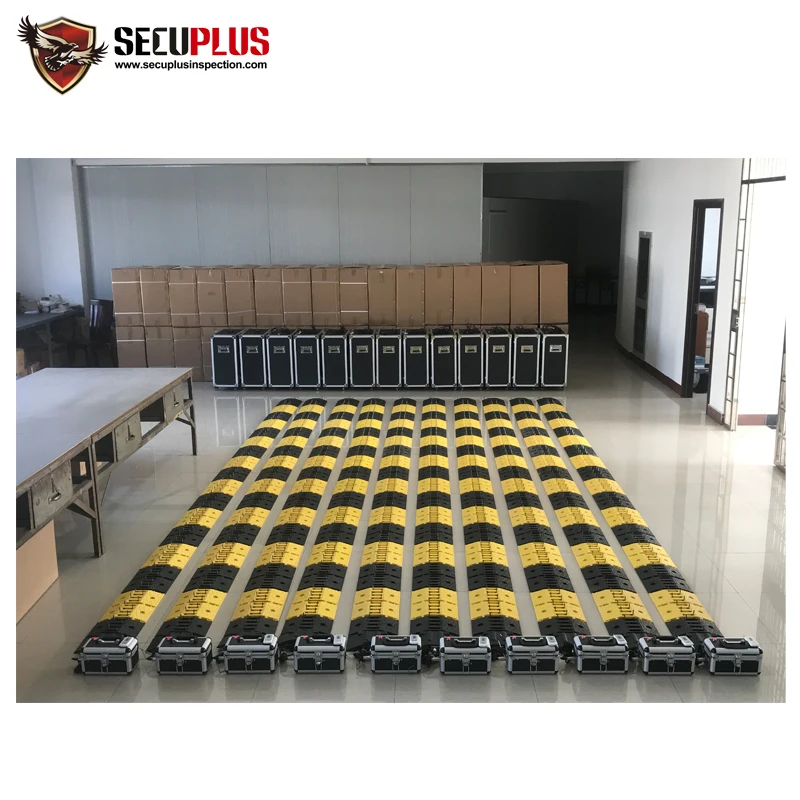 One way traffic mobile spikes Tyre damage spikes for road security control