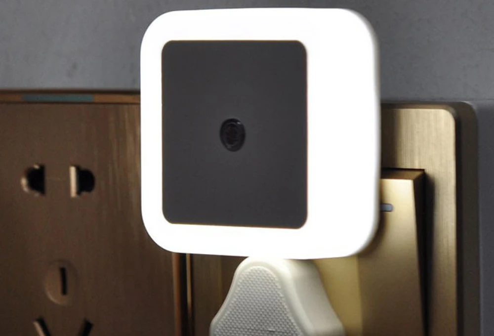 UK Plug Energy Saving Led Sleeping Wall Lamps Novelty Square Bedroom Sensor Night Light
