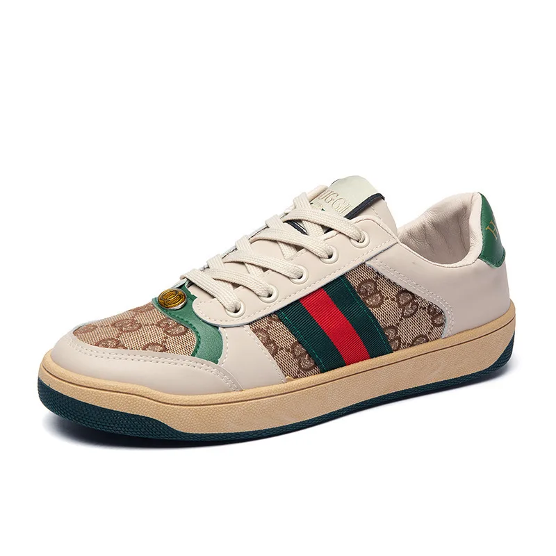 In the spring of 2025, the new online celebrity shoes for men and women are casual with low-cut shoes for young students.