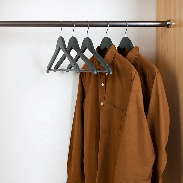 Wooden Hanger Supplier Custom 6pcs Set Pink Wooden Cloths Hanger with Retail Packaging