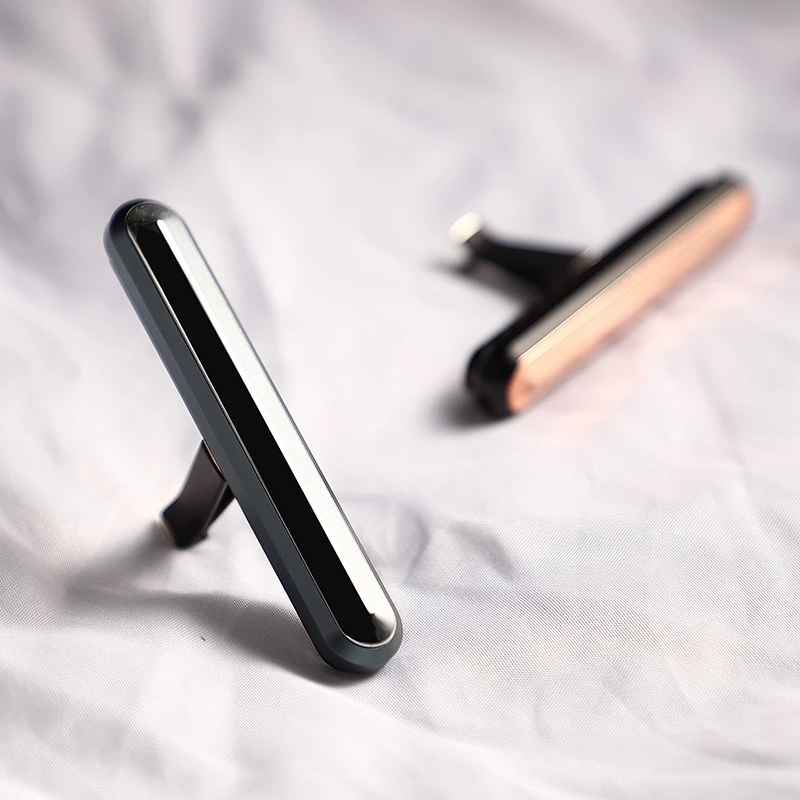 Luxury Decor Lasting scent Car Perfume Essential Oil Diffuser Personalized car diffuser 2025