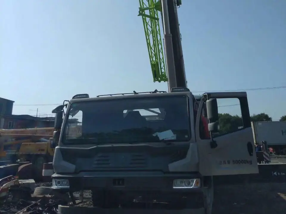 Great Heavy Lifting Machinery 80 Tons Mobile Truck Crane ZTC800H5 In Stock For Sale