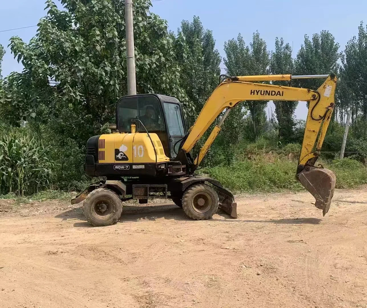 MINI 6 tons Hyundai 60-7W wheeled excavator hyundai 60W wheeled excavator used excavator