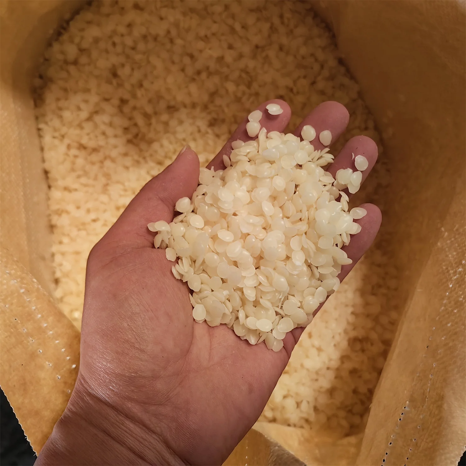 Cosmetic Grade Snowy White Moisturizing Refined Soft Microcrystalline Wax for Petroleum Jelly