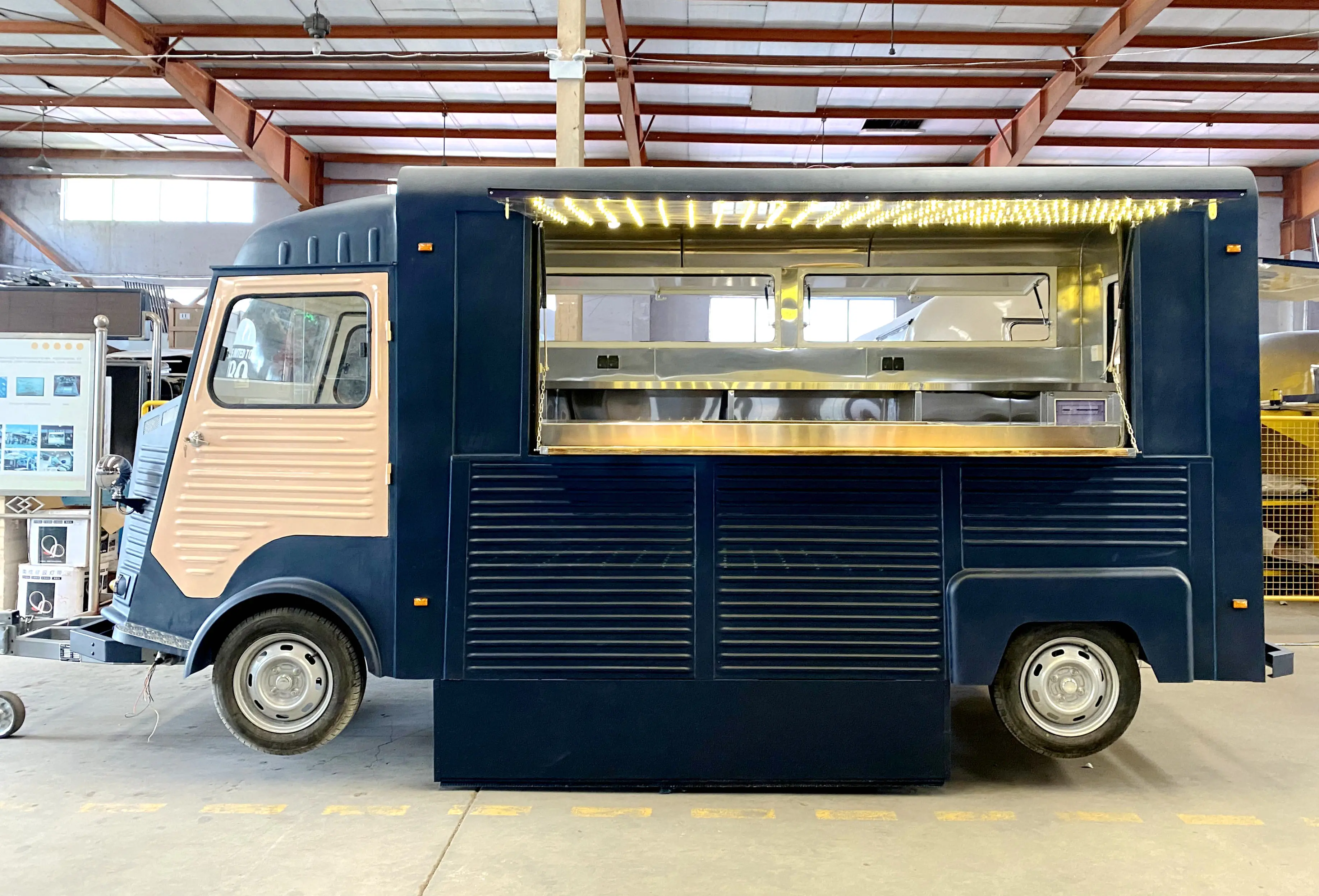 Standard Mobile Pancake Ice Cream Wagon Slush Hot Dog Electric Food Truck Australia Aluminum Customized Water Tanks Food Serving