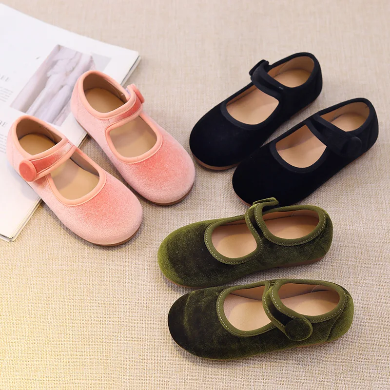Baby shoes for girls spring and autumn 2023 new soft soled small leather shoes for girls kindergarten indoor shoes