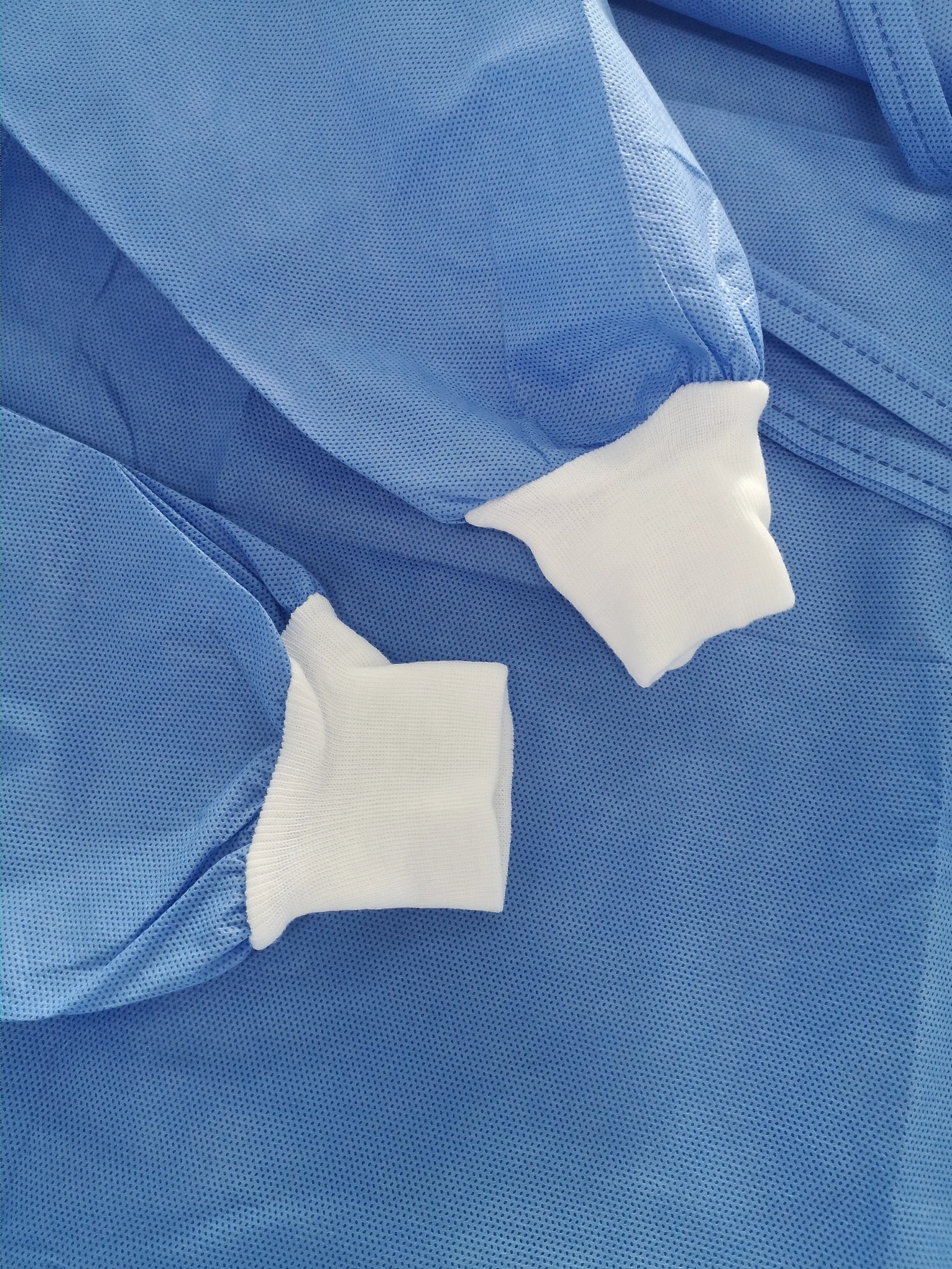 Normal Stitch Cheap SMS PP Isolation Gown made of SMS Non-woven fabric with ANSI AAMI PB70:2012 Standard