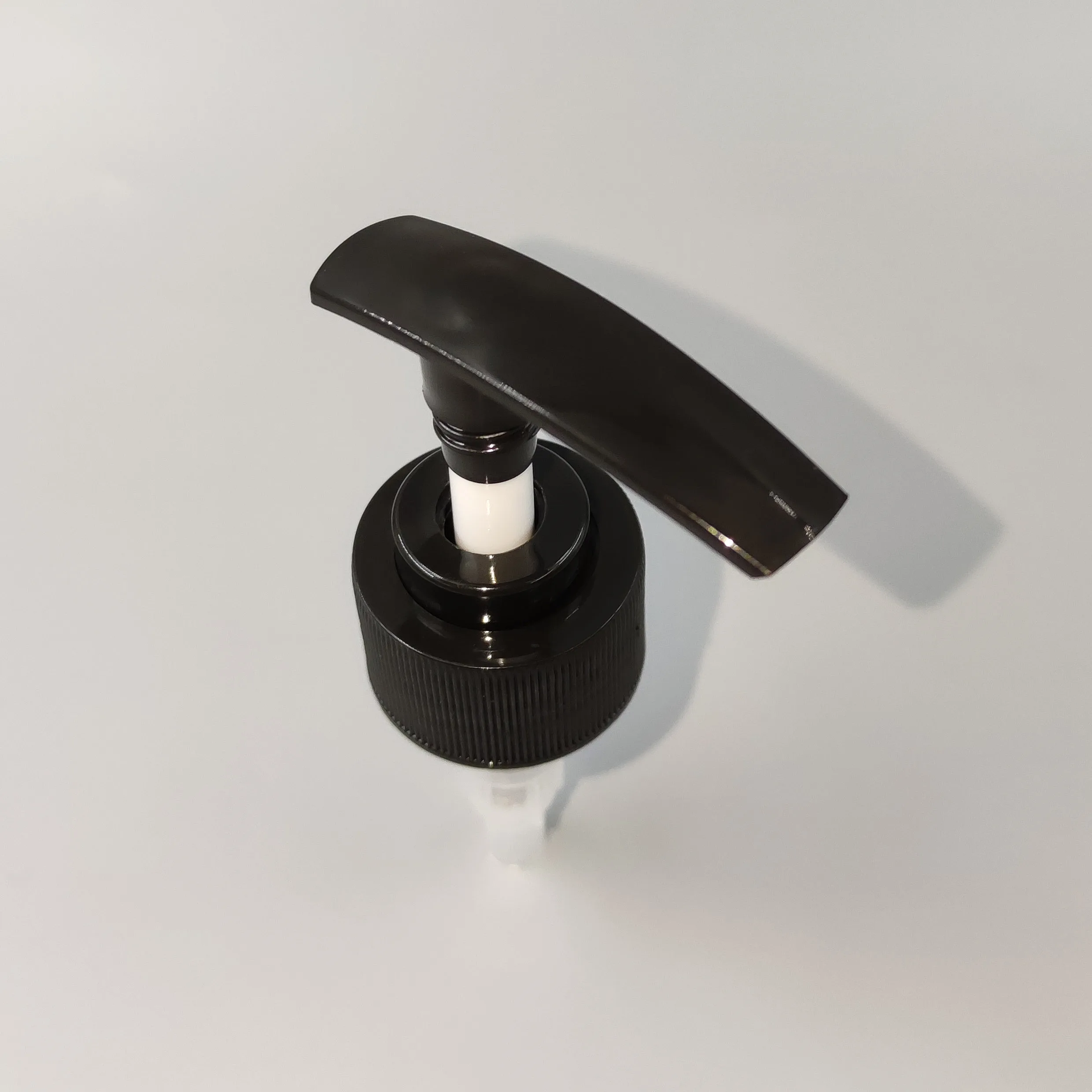 wholesale factory material pumps 24/28  inside spring  pump  plastic lotion dispenser pumps customized suppliers