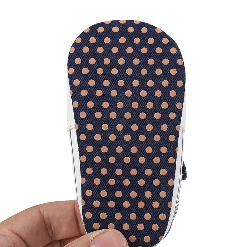 Newborn first walking prewalker shoes Soft Sole Baby Walking Shoes Canvas Toddler Shoes Boys Sneakers