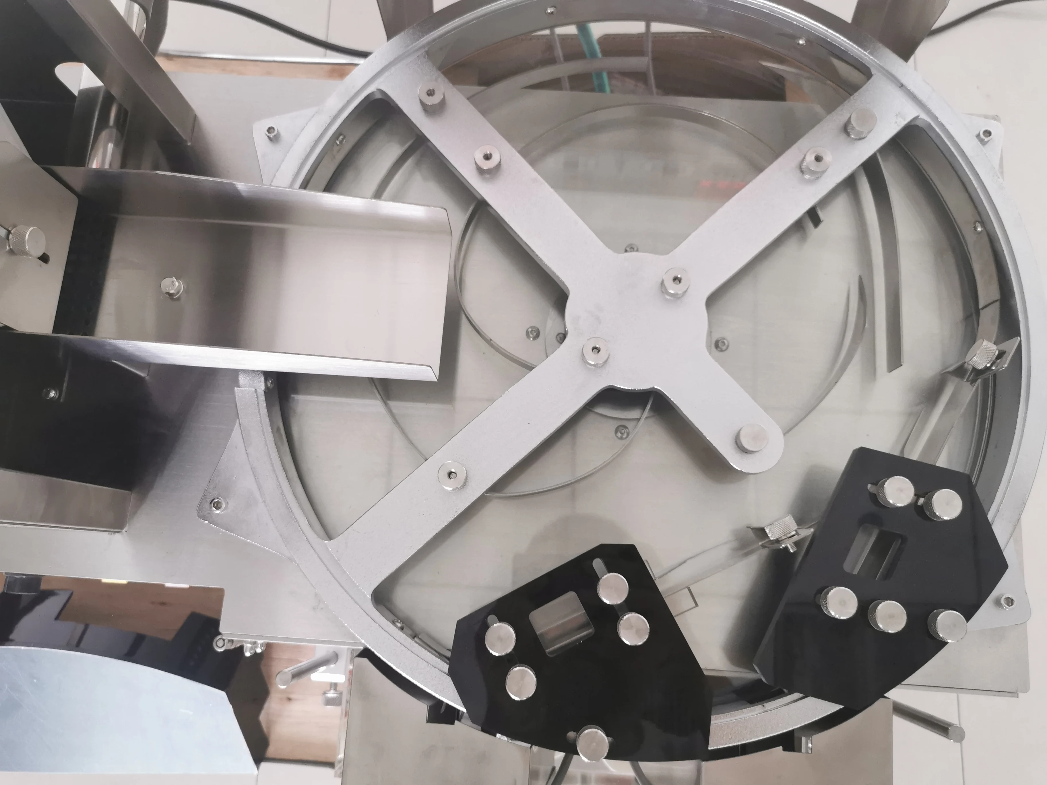 Manual tablet counter filling for capsules capsule counting electronic pill counter tray machine