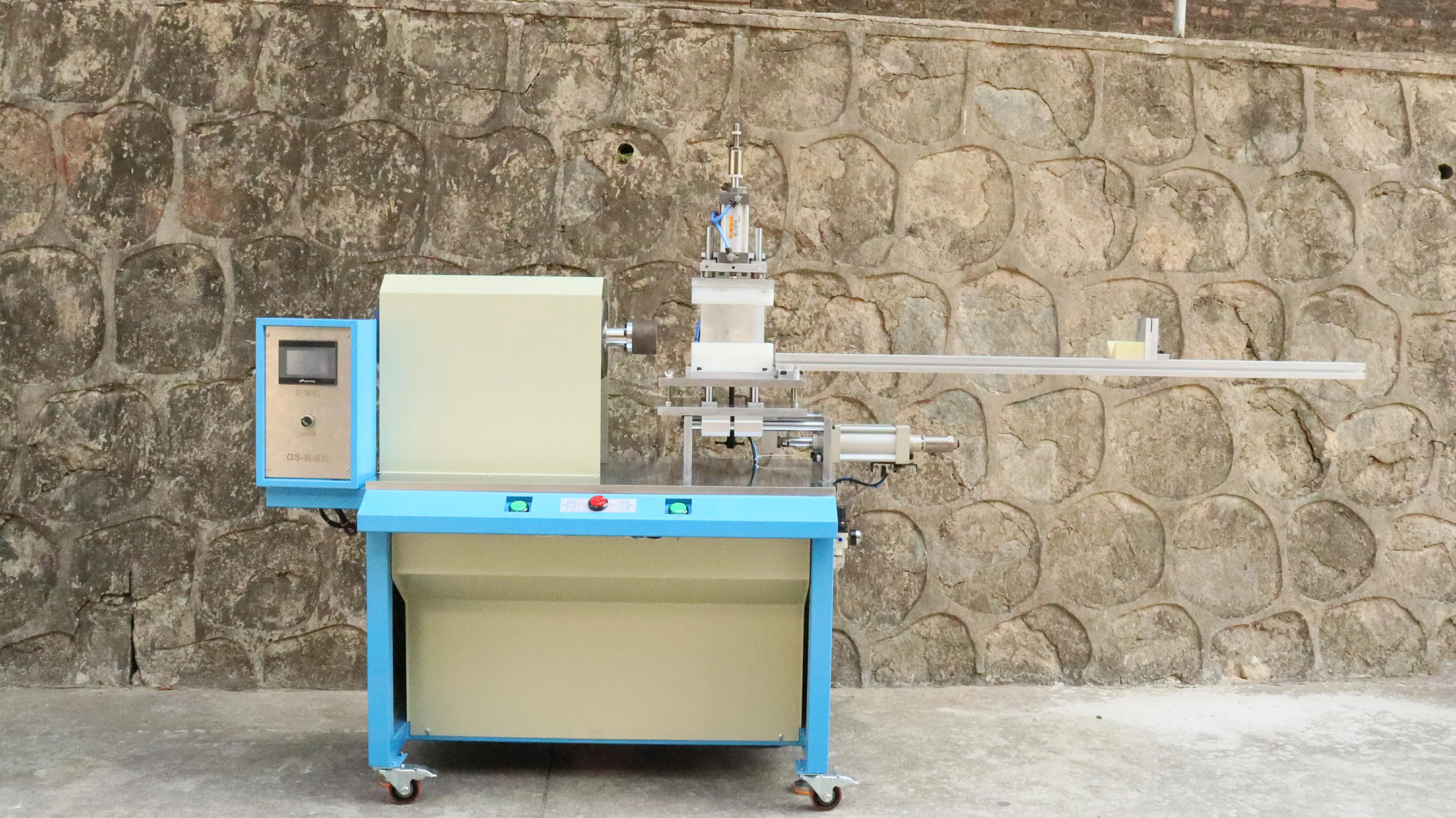 Automated Rotomolding Welding Machine for PP & Nylon Automotive Plastics  oil filter bowl Spherical toy Water spray connector