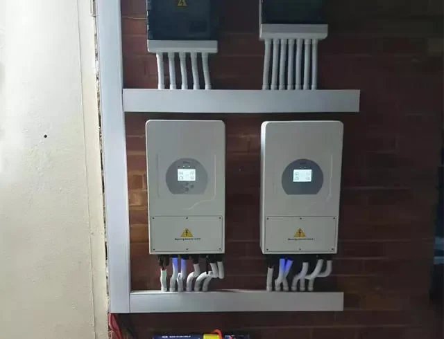 SUN-12K-SG04LP3-EU Deye 3 Phase Hybrid Inverter 12kw 10kw 8kw Solar Inverter Price12kw hybrid solar inverter