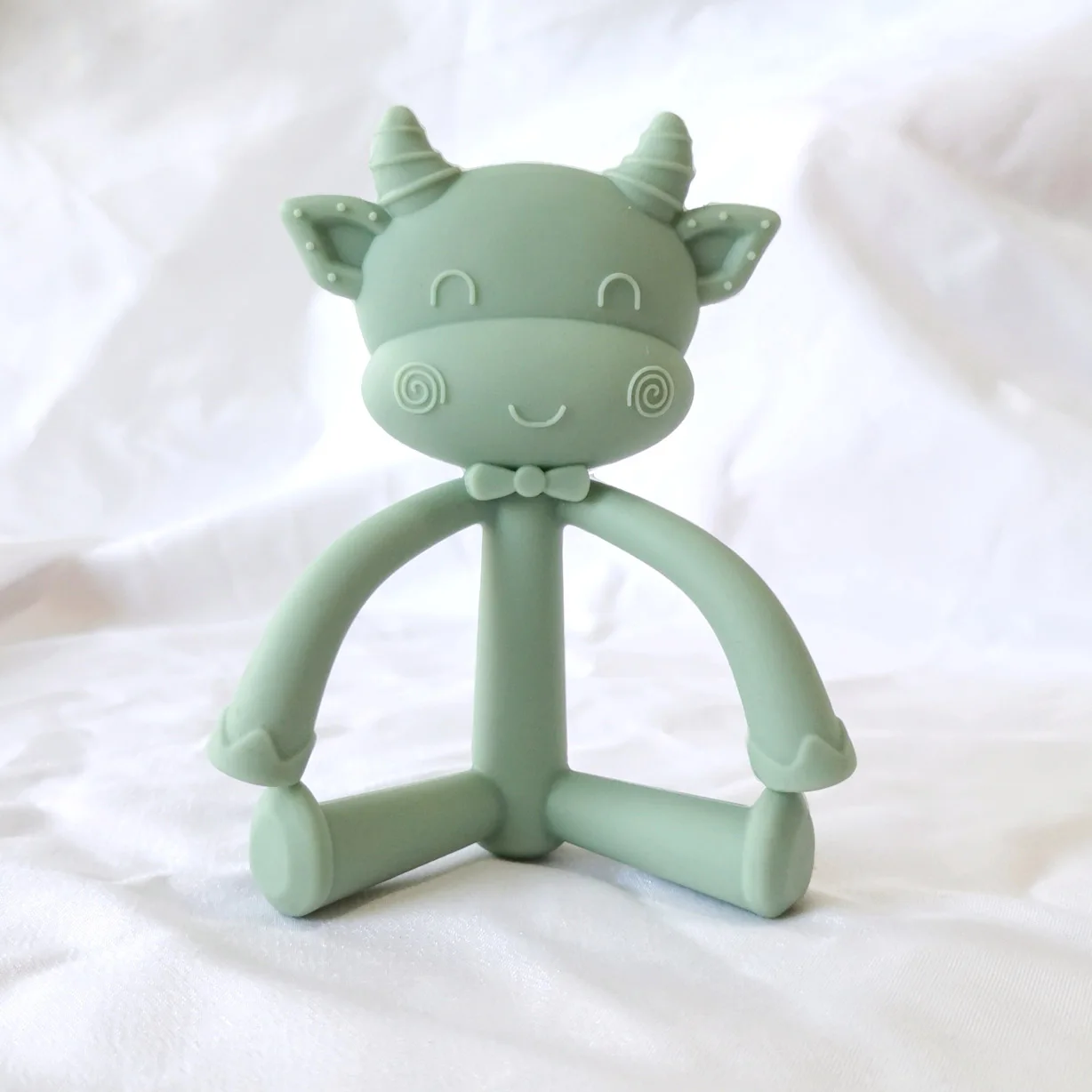 2021New Products Food Grade Cow Sheep Shape Baby Silicone Teether