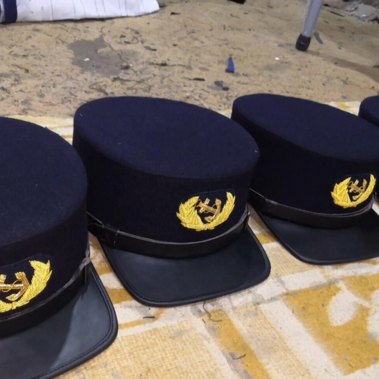 
Civil war us navy officer s visored cap bearing the rank insignia Badge Kepi Military Cap 