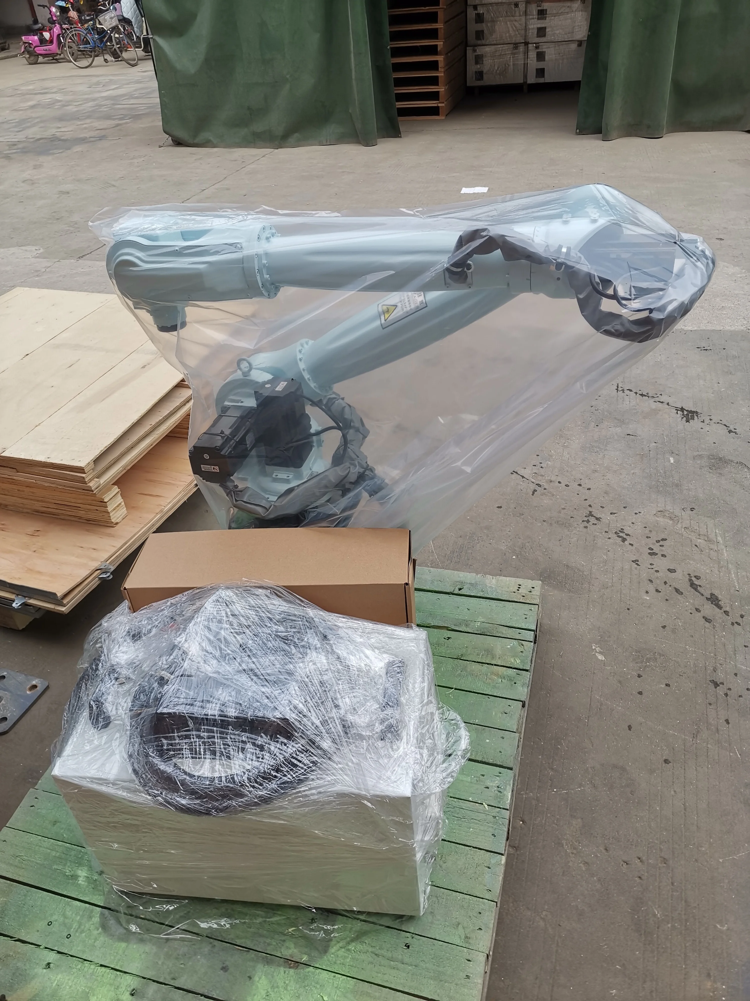 Lower Price Industrial Robot 6 Axis Manipulator Robotic Arm China Supplier