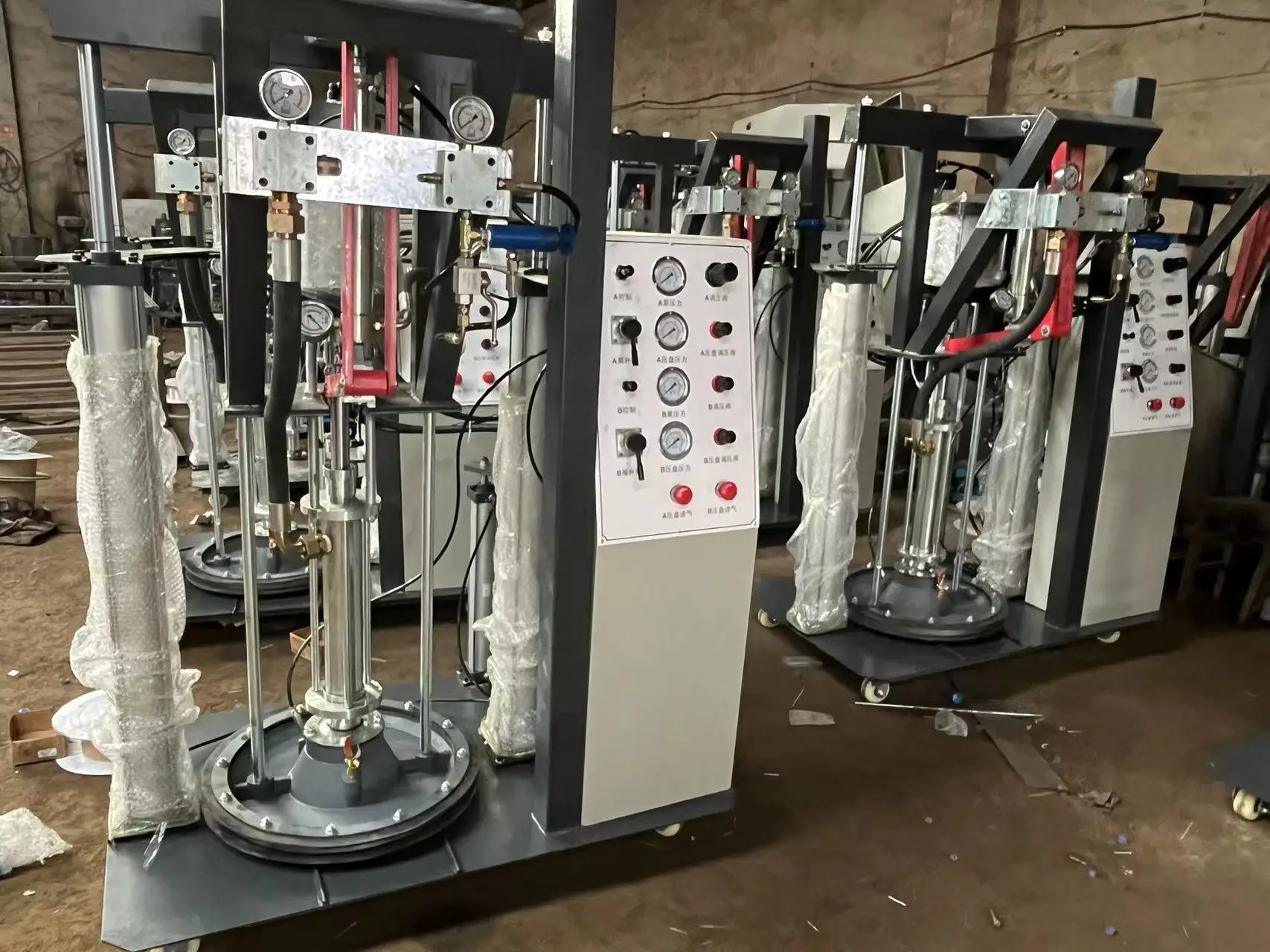 Insulating glass curtain wall machinery two-component gluing machine Rotary gluing table glass gluing machine