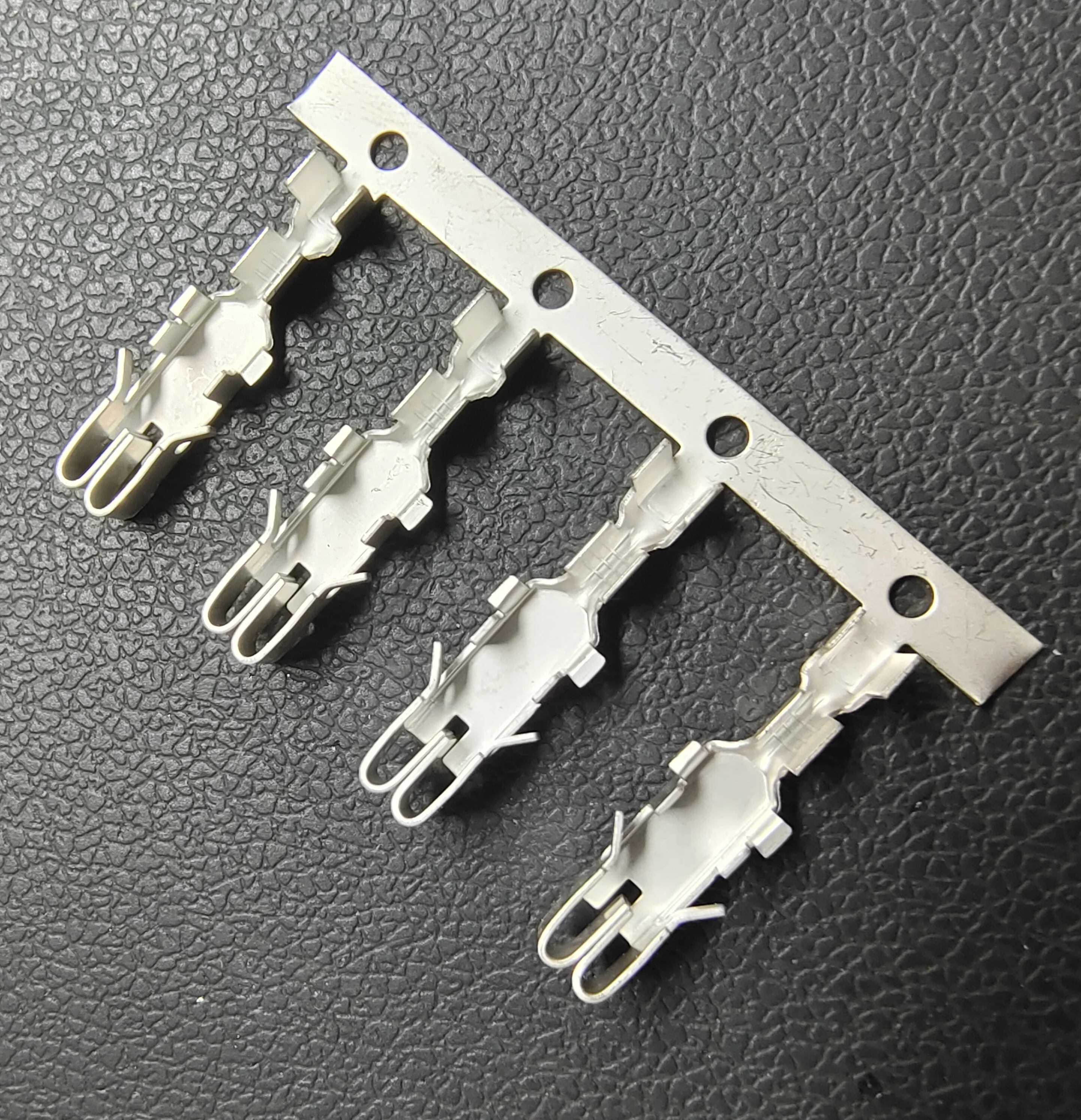 High Quality 0.01-1.0mm Brass Crimp Terminal Electrical Wire Connector for Industrial Wire Connecting