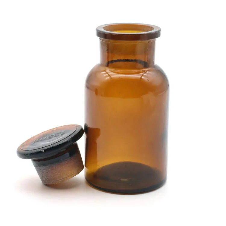 Scientific Liquid Reagent bottles 125ml 250ml Amber Glass