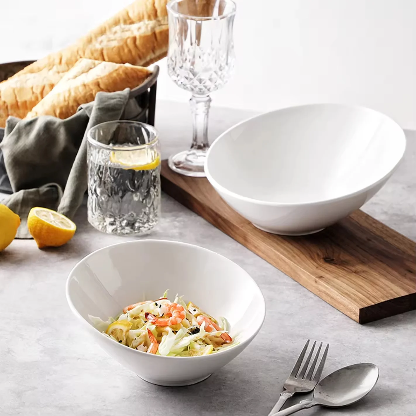 Wholesale Custom Decor New Design Simple Household Yogurt Shaped Slanted Boat Shape White Pasta Ceramic Fruit Salad Bowl