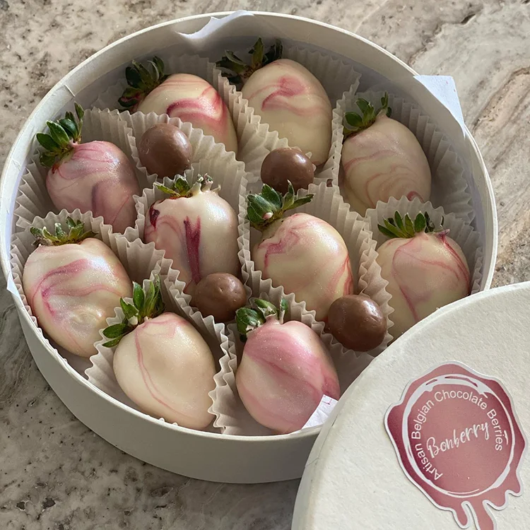 Eco Friendly Chocolate Packaging Gift Paper Box Hermetic Coating Cardboard Tube Packaging For Food Container