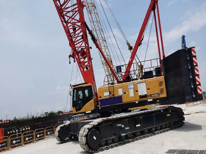 Китайский гусеничный кран S-any SCC2000A 200t с высотой подъема 100 м для продажи во Франции