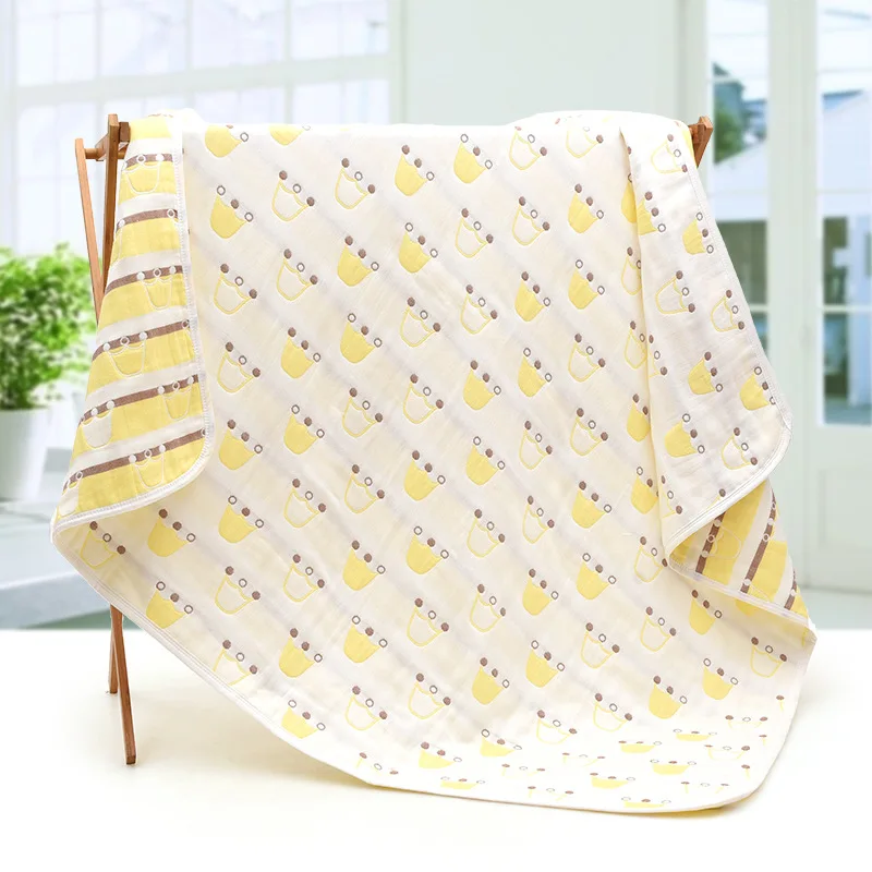 Dropshipping 6 layers print woodland strawberry muslin layered baby bath towel crinkle High-density cotton gauze swaddle blanket
