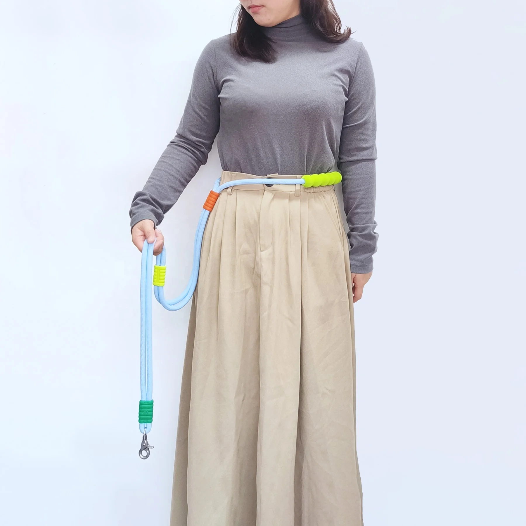 Custom 2023 New Design Luxury Hands-free Dog Rope Leash Adjustable Length Polyester Lead for Small Large Medium Dogs