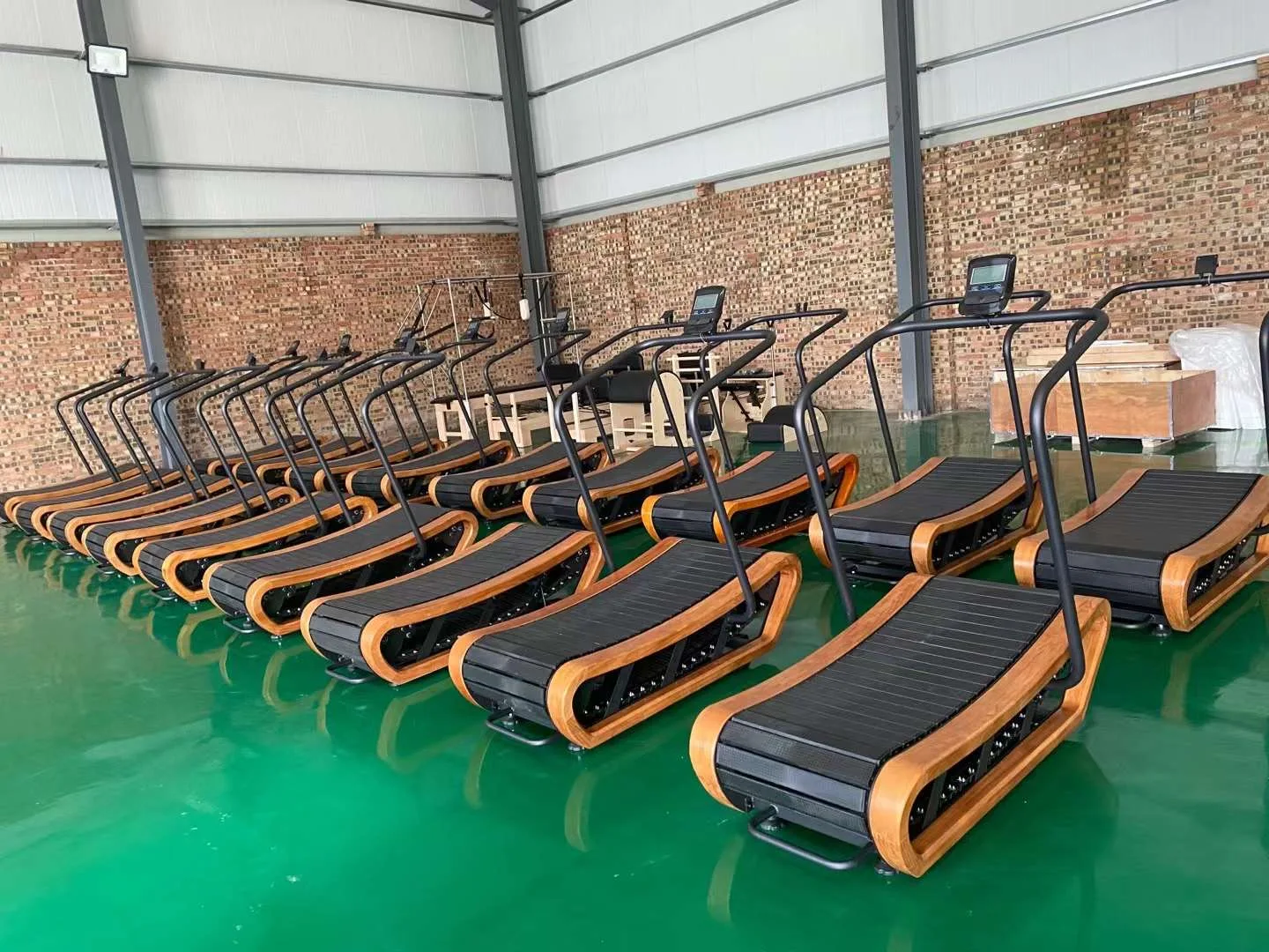 Gym fitness equipment commercial treadmills manufacturers Wood air runner treadmill curve gym mechanical manual curved treadmill