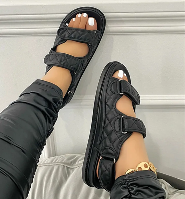 sandals (2).jpg