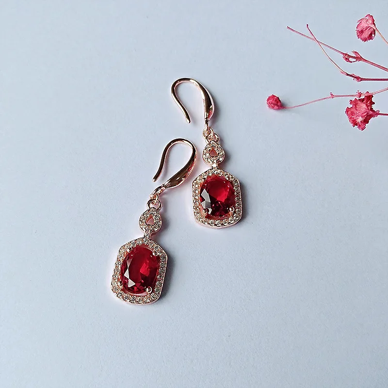 
2021 Vintage Fashion Rose Gold Plated Micro Pave Oval Cubic Zirconia Drop Earrings Red Diamond Hook luxury earrings For Lady 