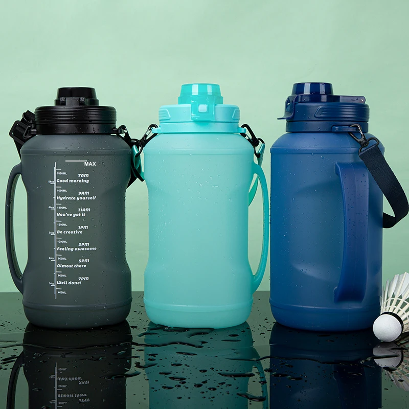 Оптовая Продажа BPA бесплатно 2L Спортивная дорожная складной питьевой Складная Силиконовая бутылка для воды с трубочкой и маркером