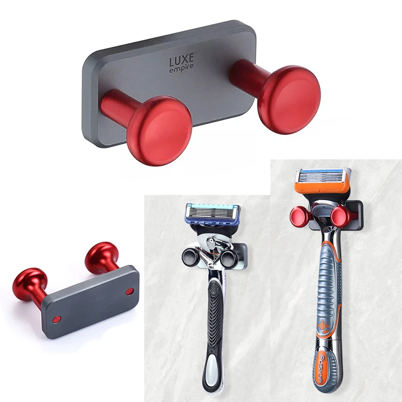 Compact custom razor blade holder clutch razor holder