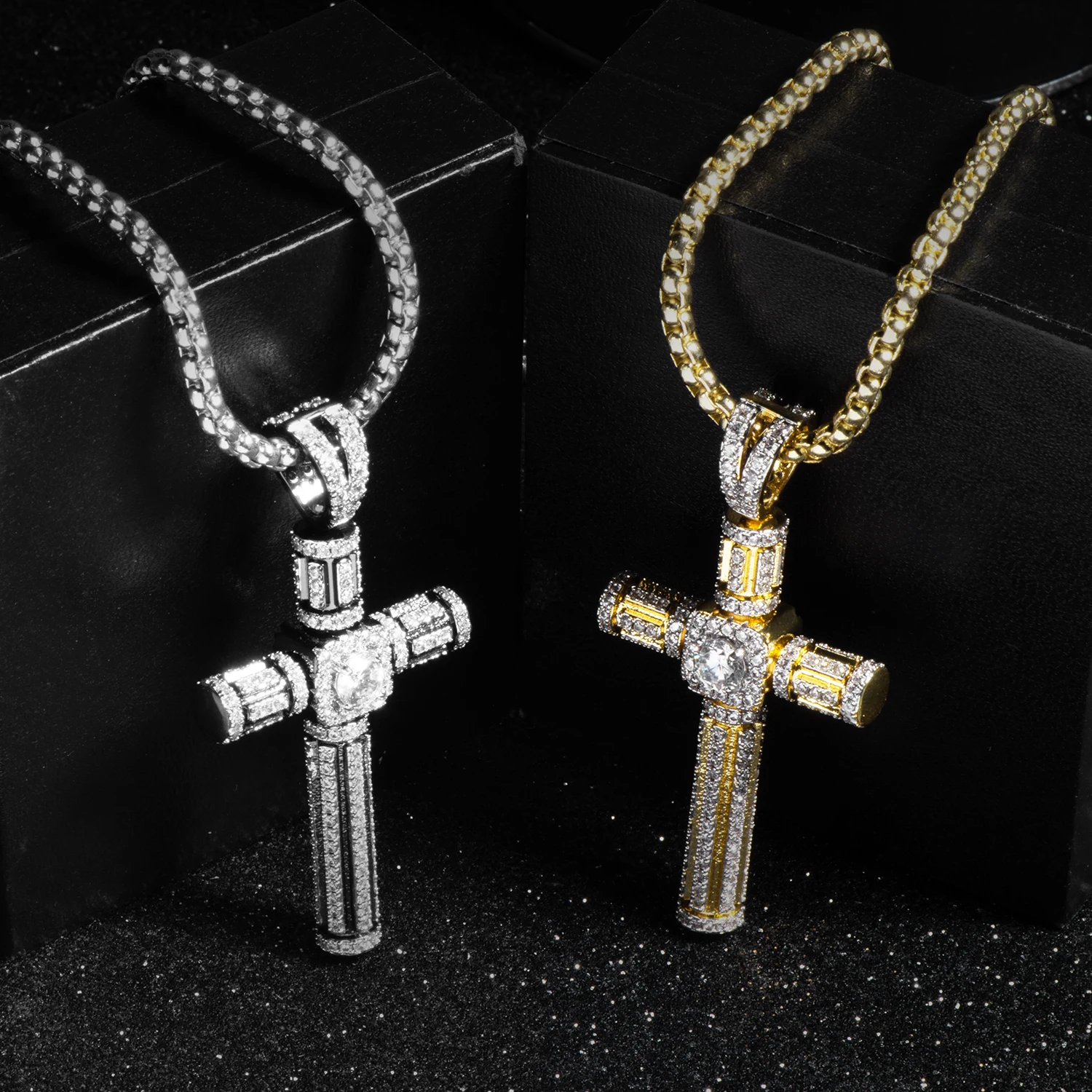 2021 European and American Jewelry Rock Music Headphone Pendant Couple Necklace Silver Women Men Gold Cross pendant Men