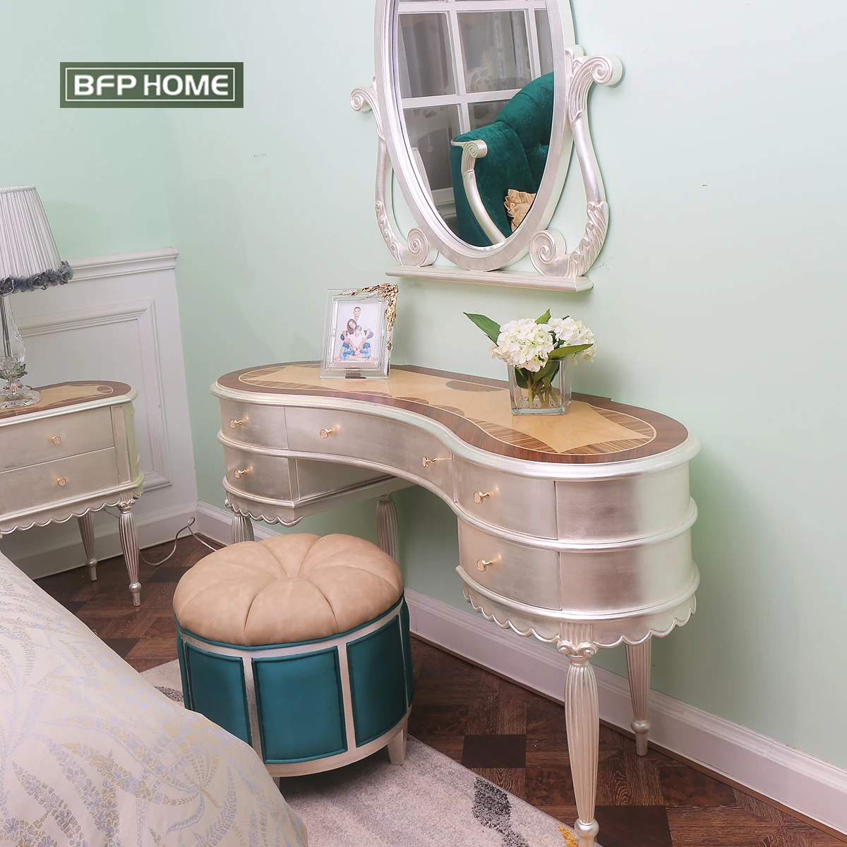 BFP Home Royal Classic Hard Wood French Luxury Romance Style Bedroom Set Furniture Bed Set Villa Furniture