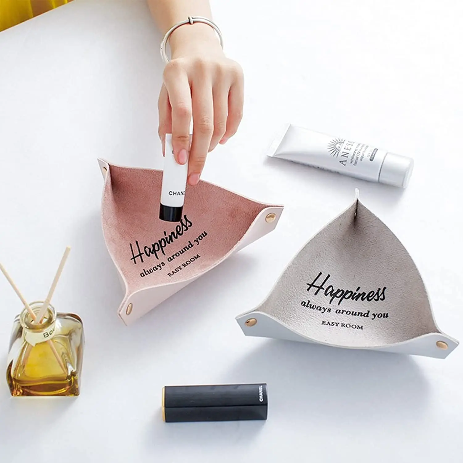 Leather Valet Tray Jewelry Organizer for Women Bedside Storage Box Desk Keychain Storage Plate Empty Jewelry Holder Leather