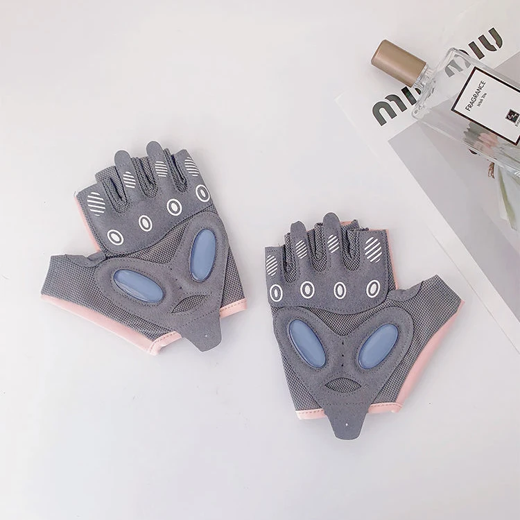 Wholesale Fitness Gloves and Half finger Breathable Mesh sports yoga anti-slip riding gloves for men and women
