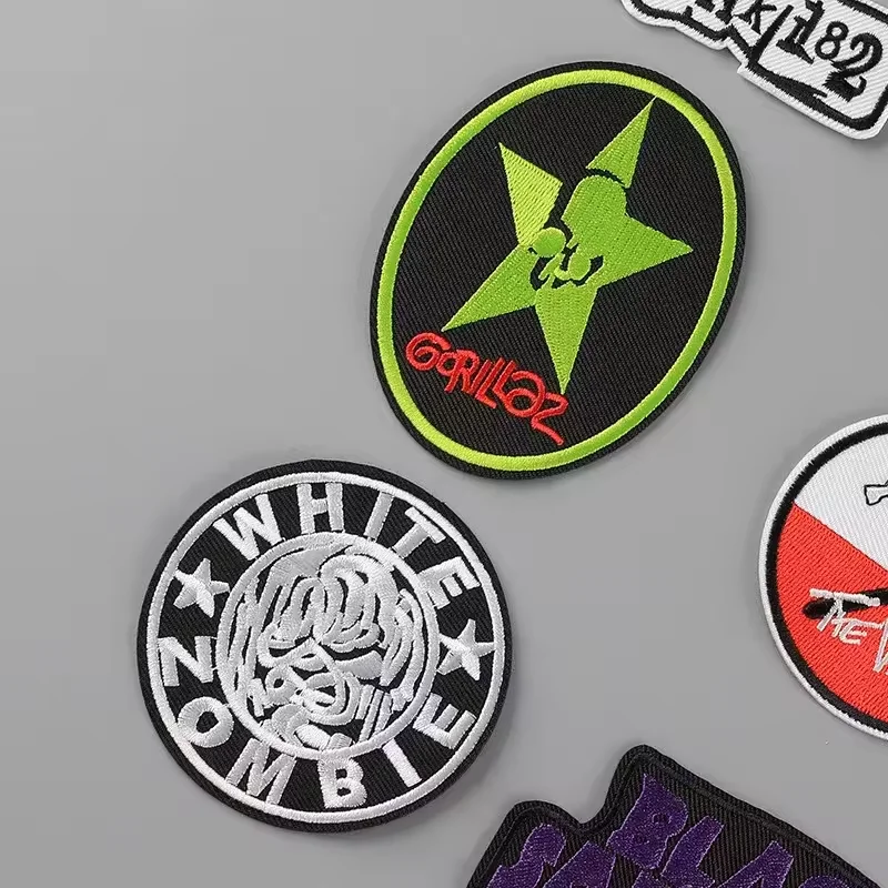 Custom Logo Design Thermal Press Woven Embroidery Patch, Embroidered Clothes Fabric Badges Iron on Patches.