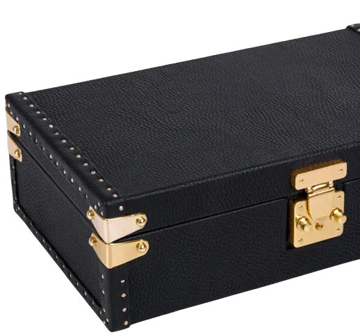 Футляр с защелкой