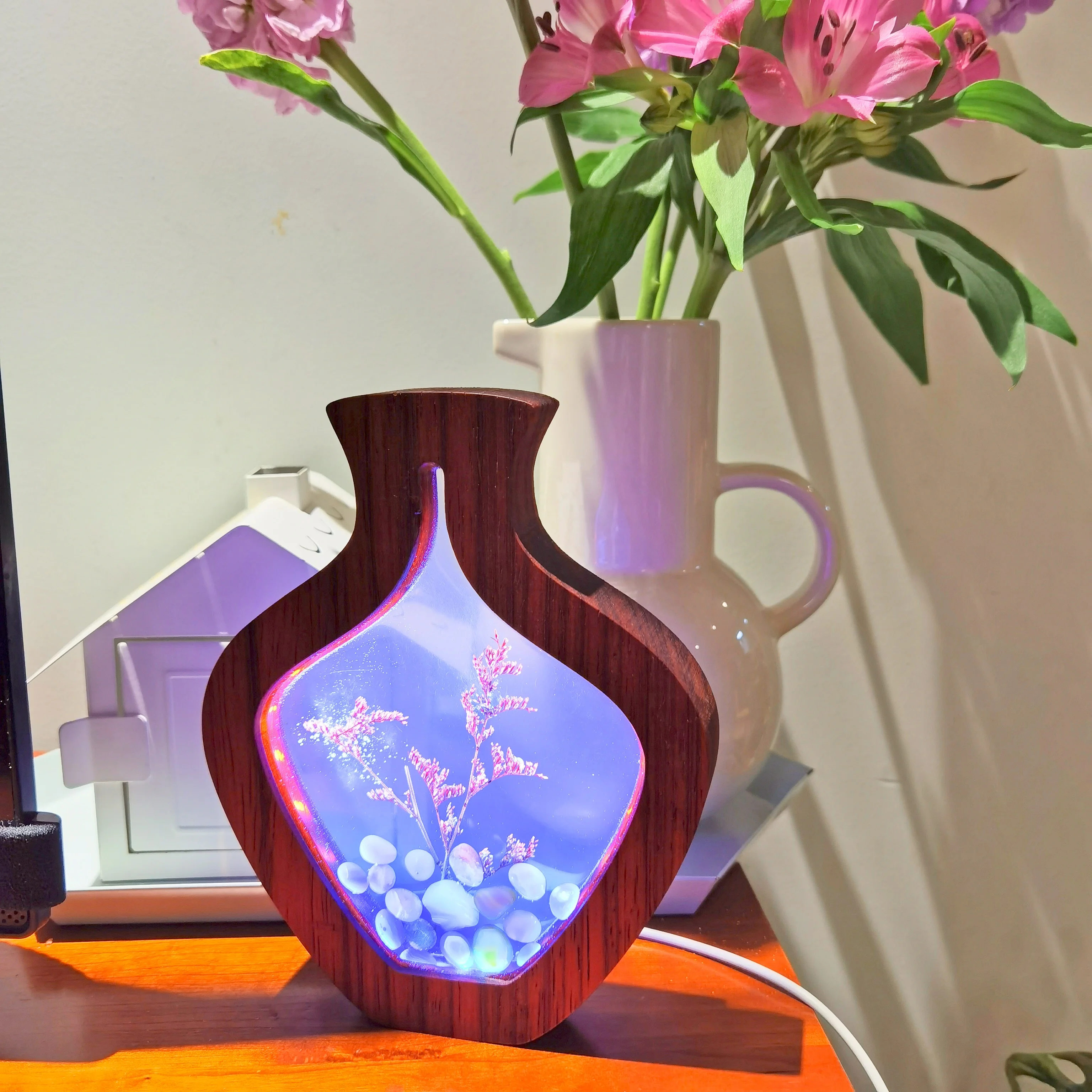 Handmade Dried Flower Resin Night Light Decorative Wood Resin Lamp With Dimmer Switch Modern Decorative Lamp For Home Office