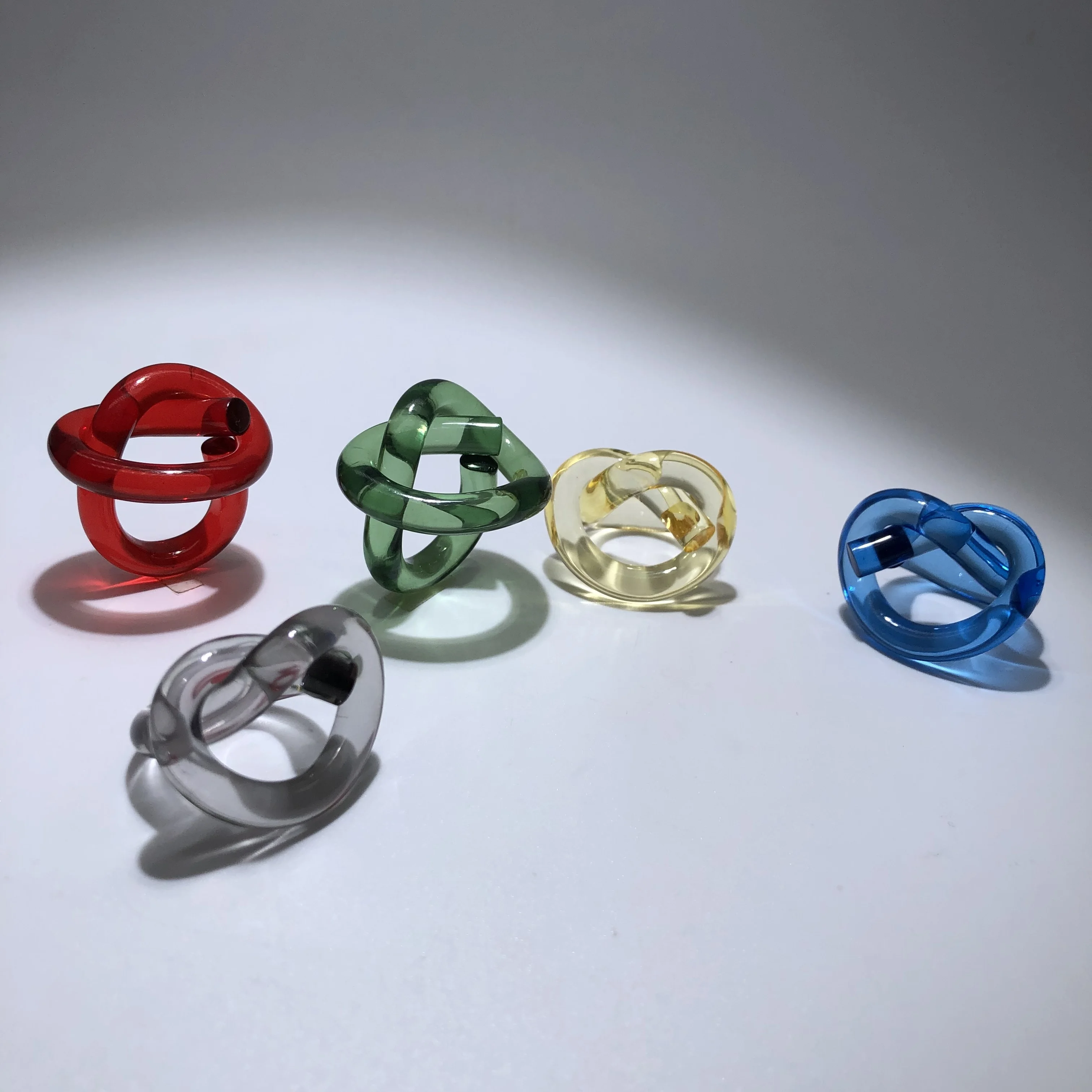 Independent Design Fashion Resin Acrylic Statement  know Jewelry Heart Ring Simple Knotted Love Heart Ring For Girls