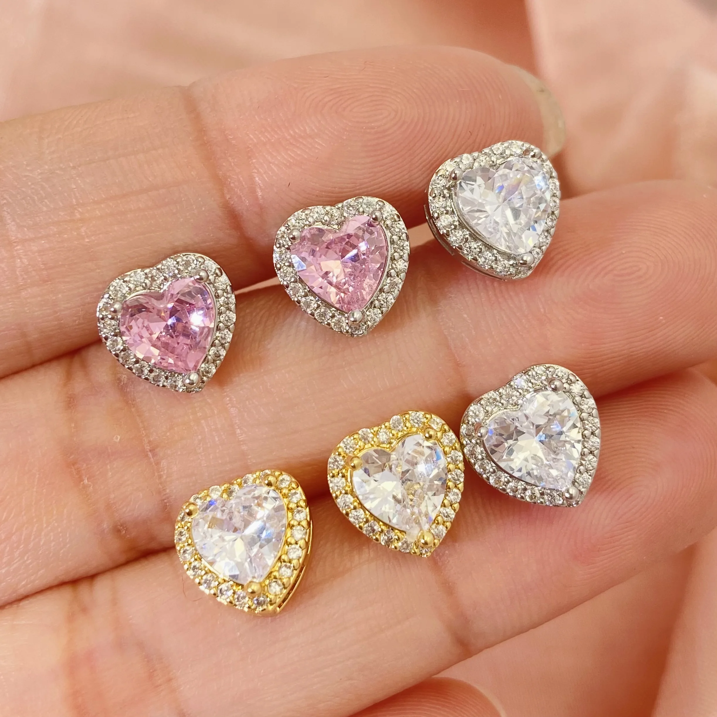 Женские серьги-гвоздики в форме сердца 2024 серебром 18 карат