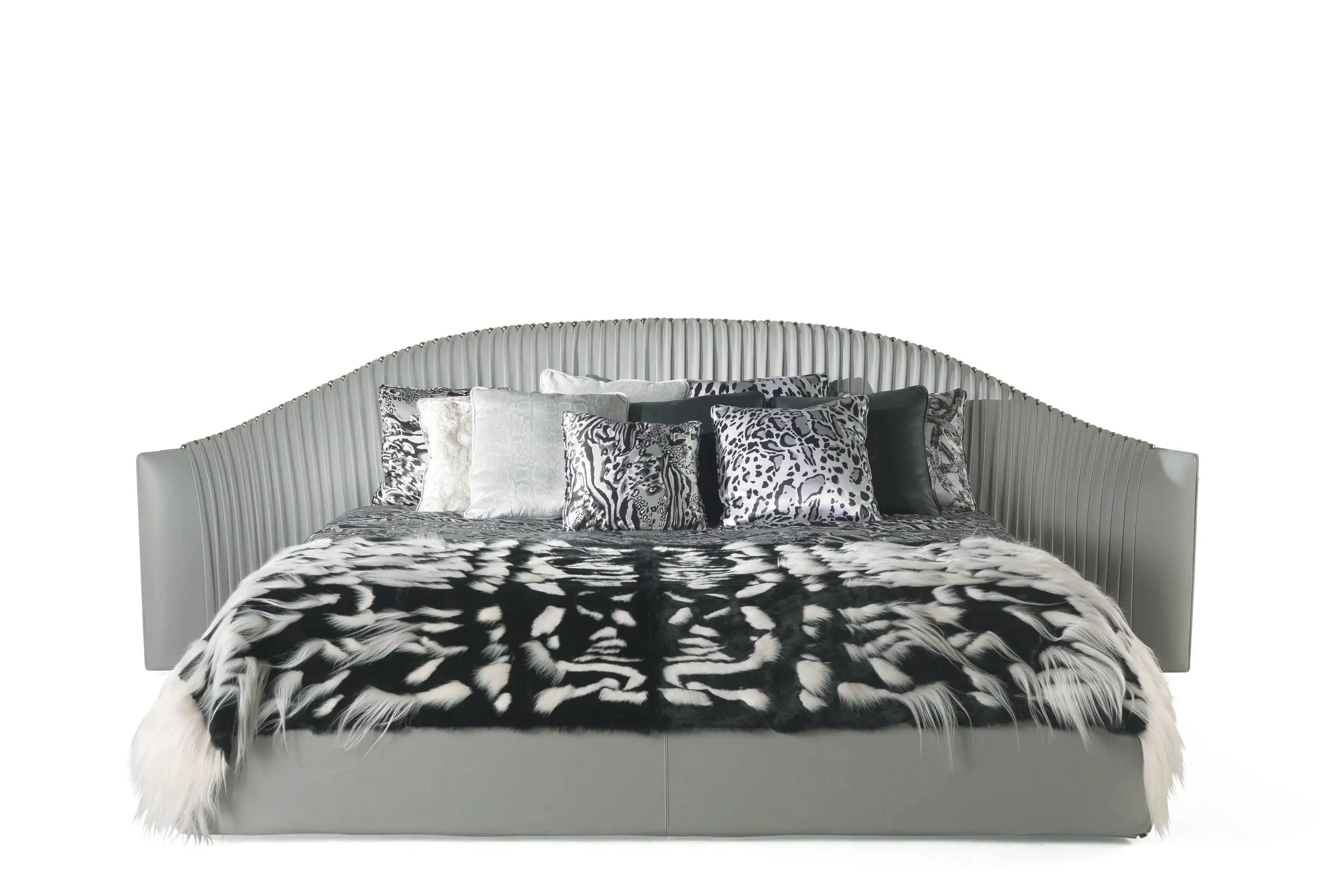 Roberto Cavalli bed Italian light luxury bed Luxury pleated bed from Italian designer Foshan furniture green chill