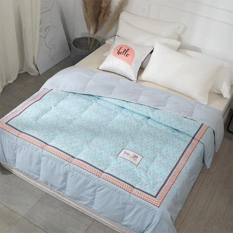 Оптовая продажа на заказ, пуховая накидка из пушистой утки и пера, Полиэстеровая внутренняя наполненная пододеяльник, летняя вставка для дома