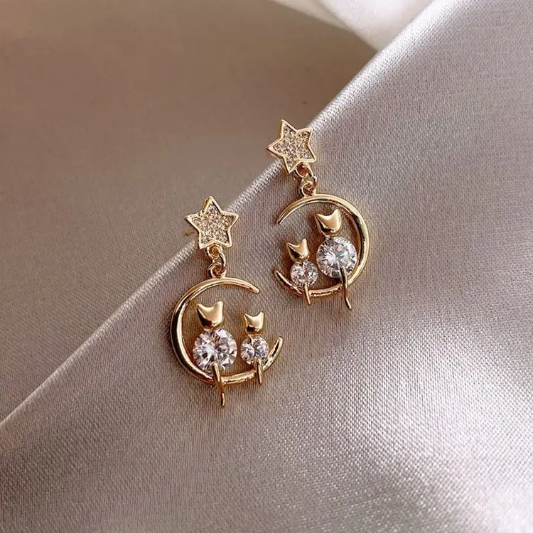 Slovehoony S925 Sterling Sliver Moon And Cute Cat Mother Child Gold Plated Huggies Kitties Jewelry Earrings Elegant For Women