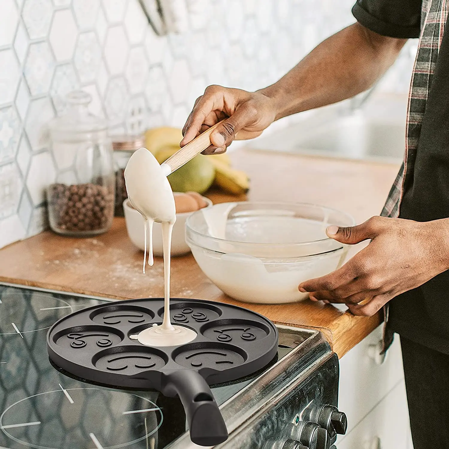 Новый дизайн круглая антипригарная алюминиевая вафельница с 7 отверстиями мягкая Сковорода для блинов улыбкой