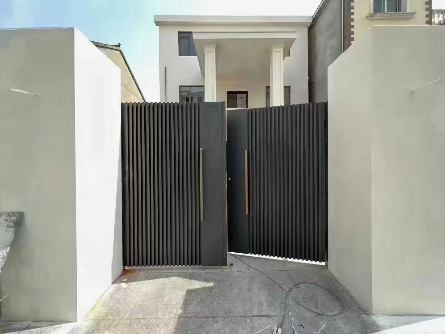 Security Door Aluminum Sliding Gate For Villa Entrance Door Driveway Gate Metal Swing Gate