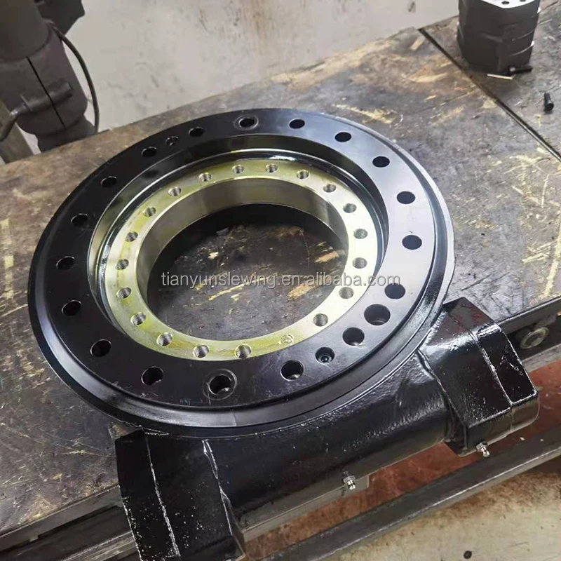 With hydraulic motor for solar tracking SE12 slewing gear reducer drive