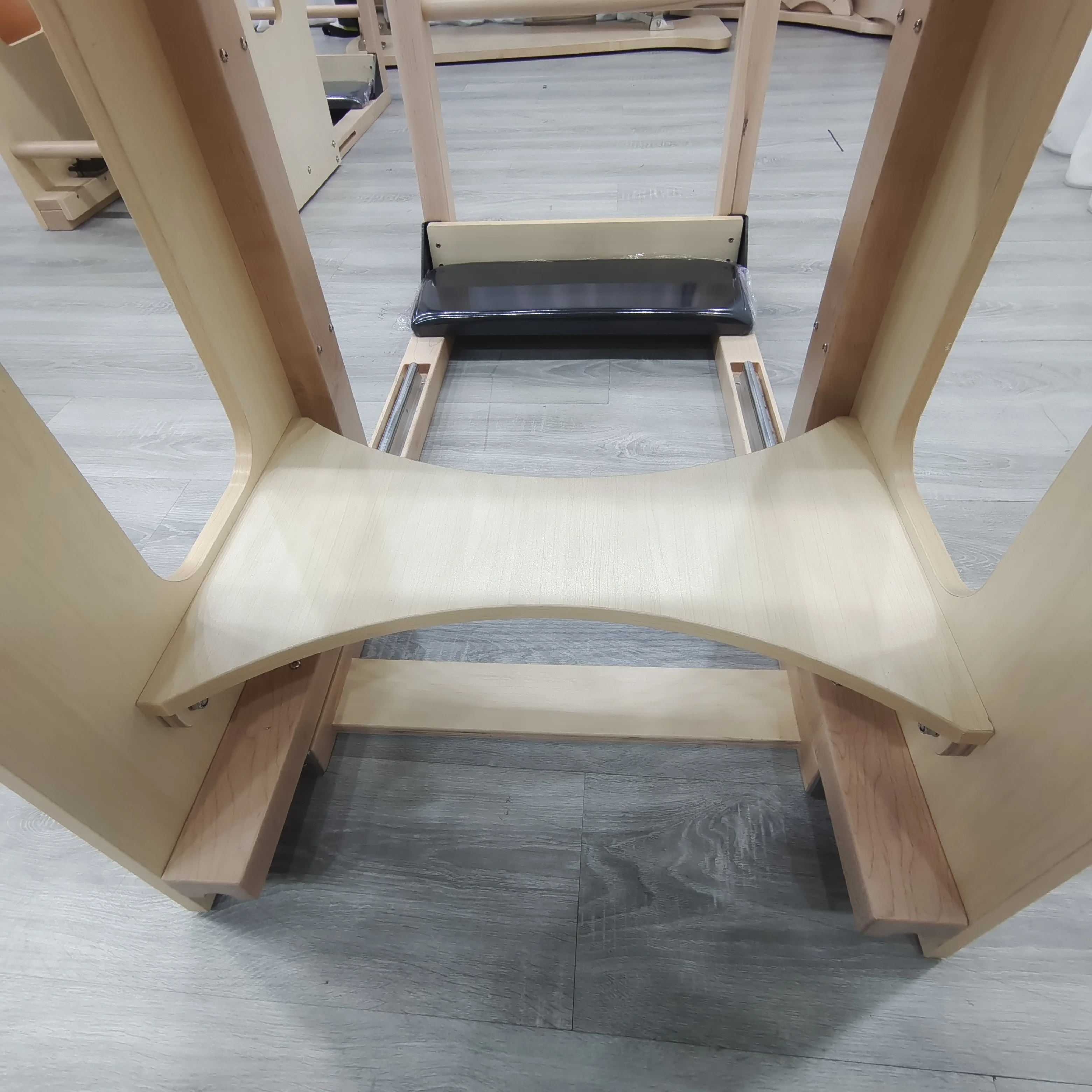 Wholesale Price Pilates Training Gym Body Shaping Reformer Woman Fitness Yoga Hollow Ladder Barrel For Workout