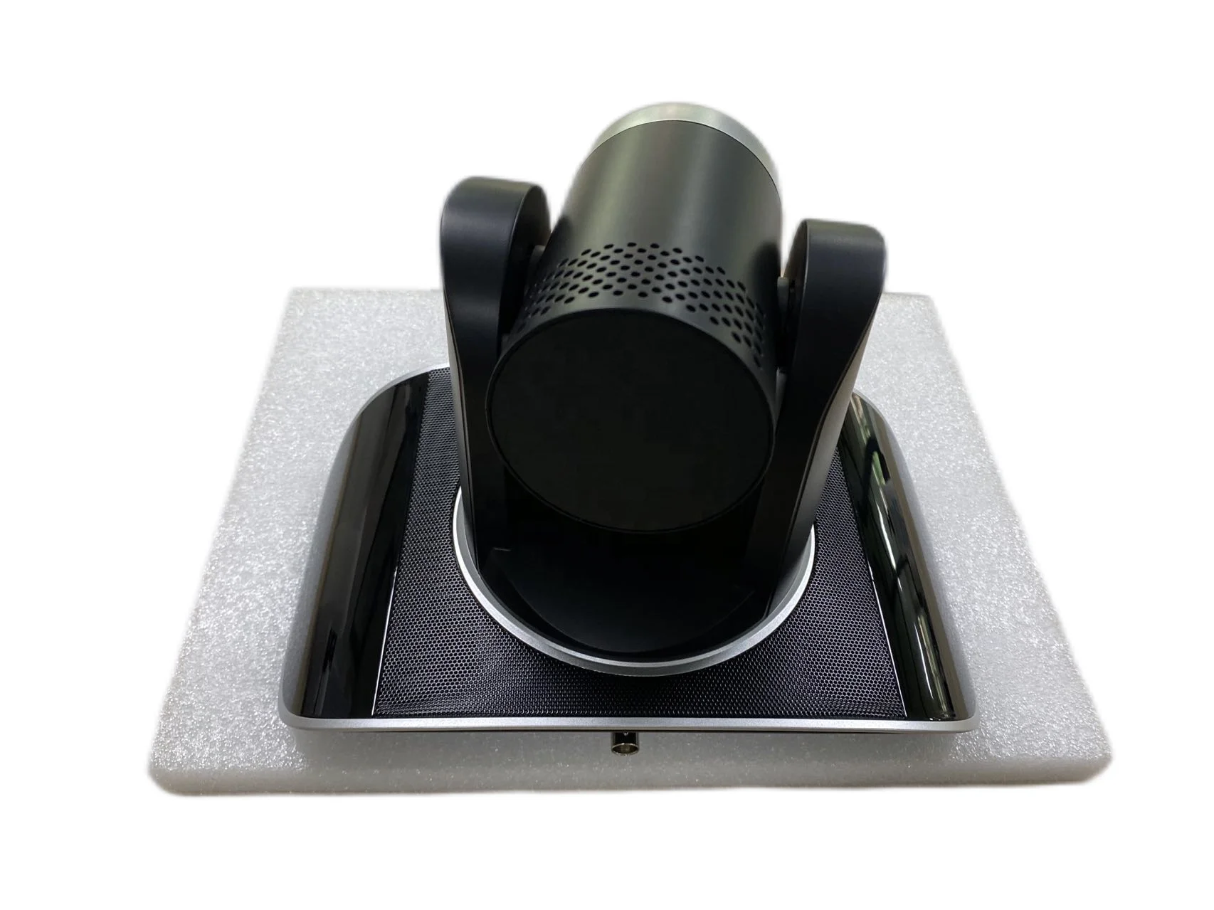 High definition camera with auto-tracking function for video conference solution or remote meeting